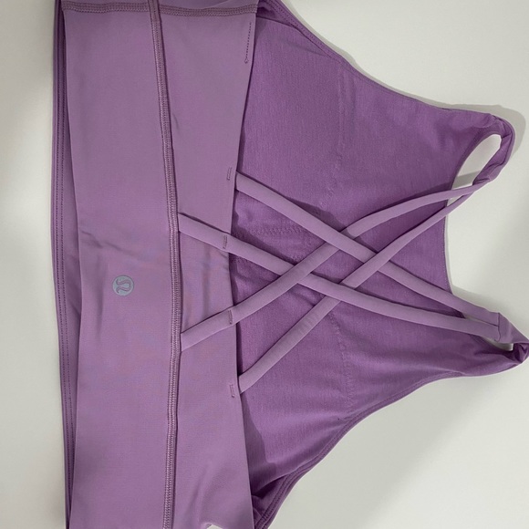 Energy high neck wisteria purple sz 10 lululemon - Picture 3 of 3